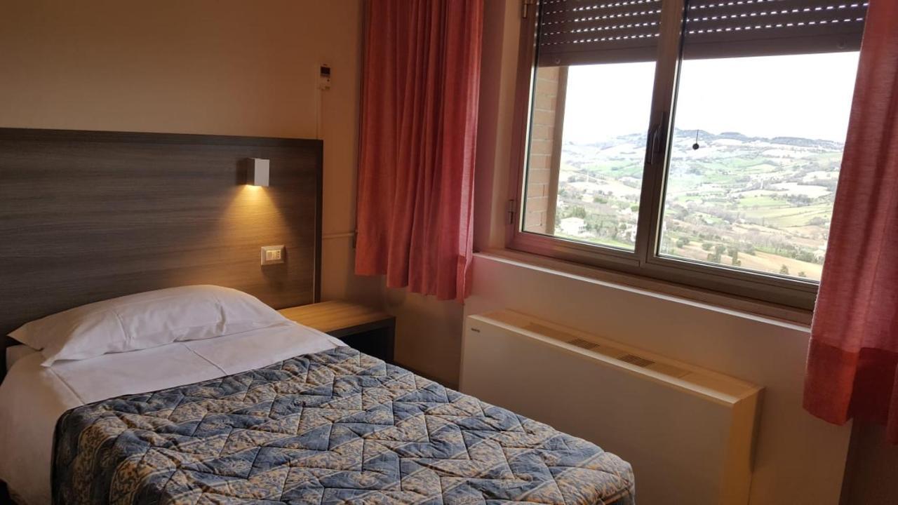 Hotel La Fonte Osimo Ngoại thất bức ảnh